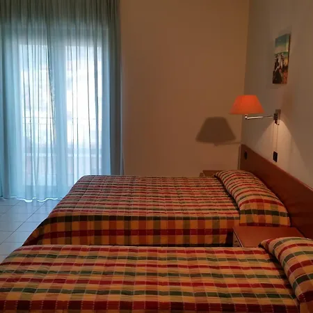 ホテル Leon - Ristorante Al Cavallino Rosso サン・ジョバンニ・ロトンド