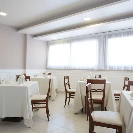 Hotel Leon - Ristorante Al Cavallino Rosso San Giovanni Rotondo