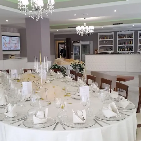 Leon - Ristorante Al Cavallino Rosso 3* San Giovanni Rotondo