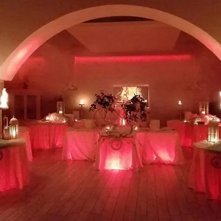 ホテル Leon - Ristorante Al Cavallino Rosso サン・ジョバンニ・ロトンド