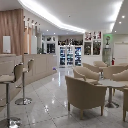 Hotel Leon - Ristorante Al Cavallino Rosso