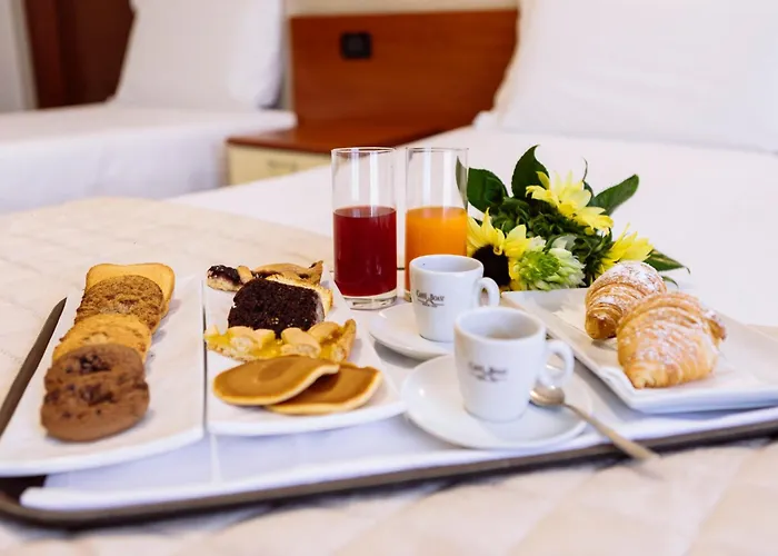 Hotel Leon - Ristorante Al Cavallino Rosso 3*