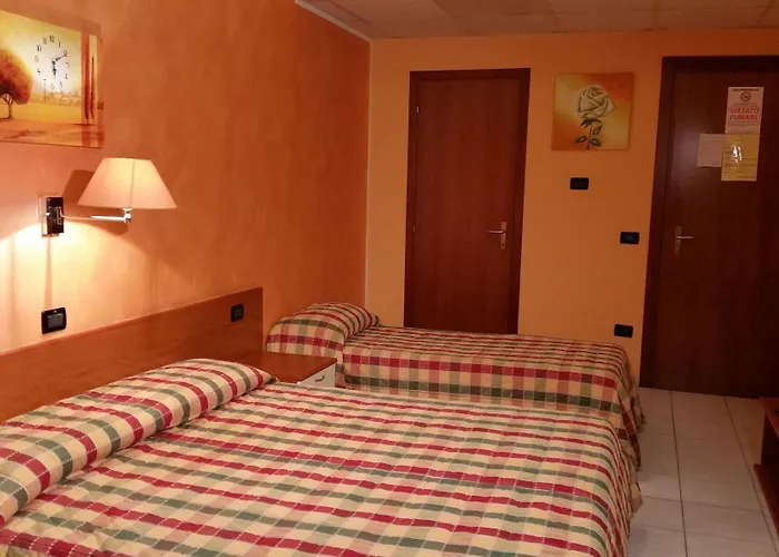 Hotel Leon - Ristorante Al Cavallino Rosso 3*